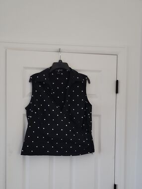 Willi Smith Black and White Polka Dot Sleeveless Wrap Top